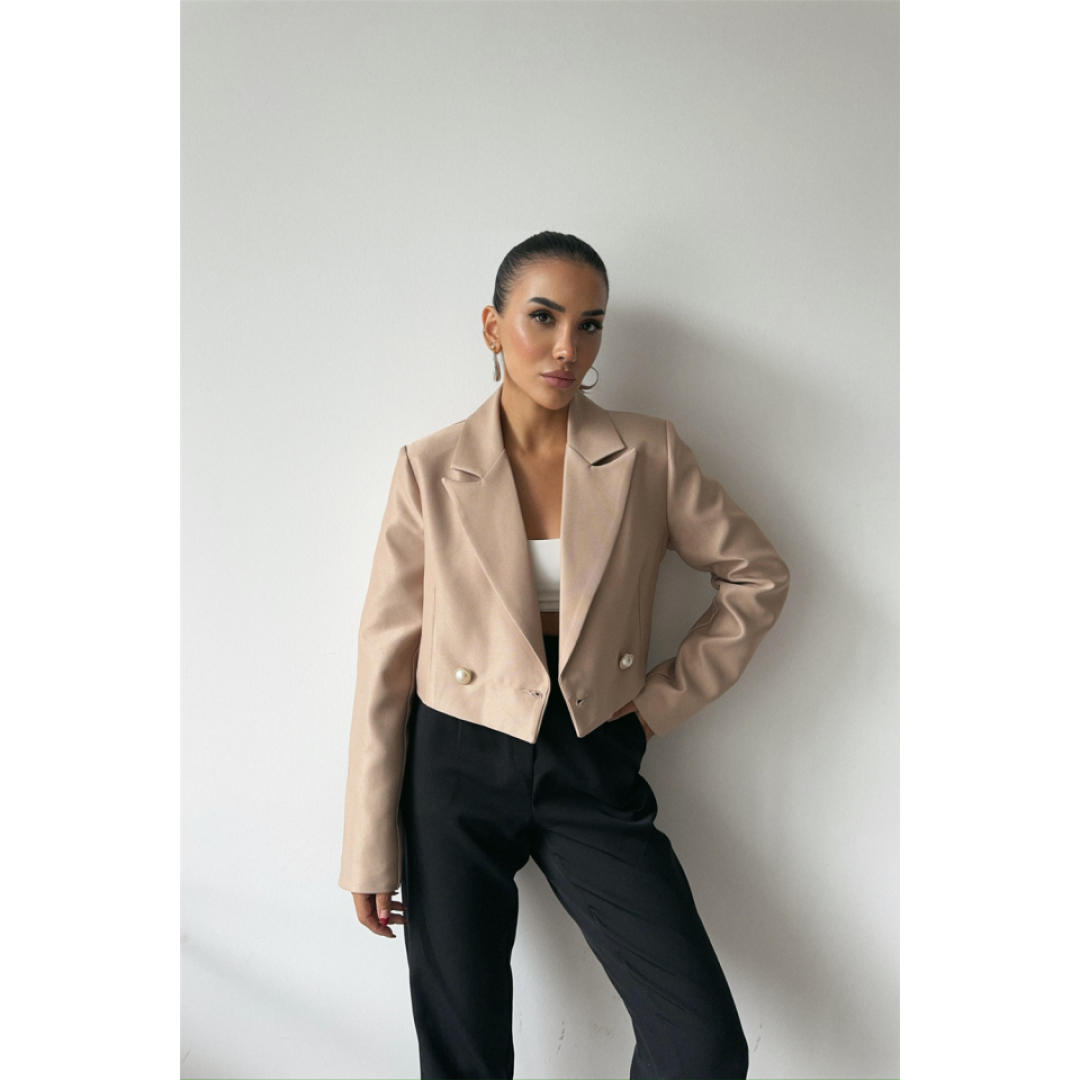 ARKASI İNCİ DÜĞME DETAYLI CROP CEKET - Bej 151168 ARKASI İNCİ DÜĞME DETAYLI CROP CEKET - Bej 151168
