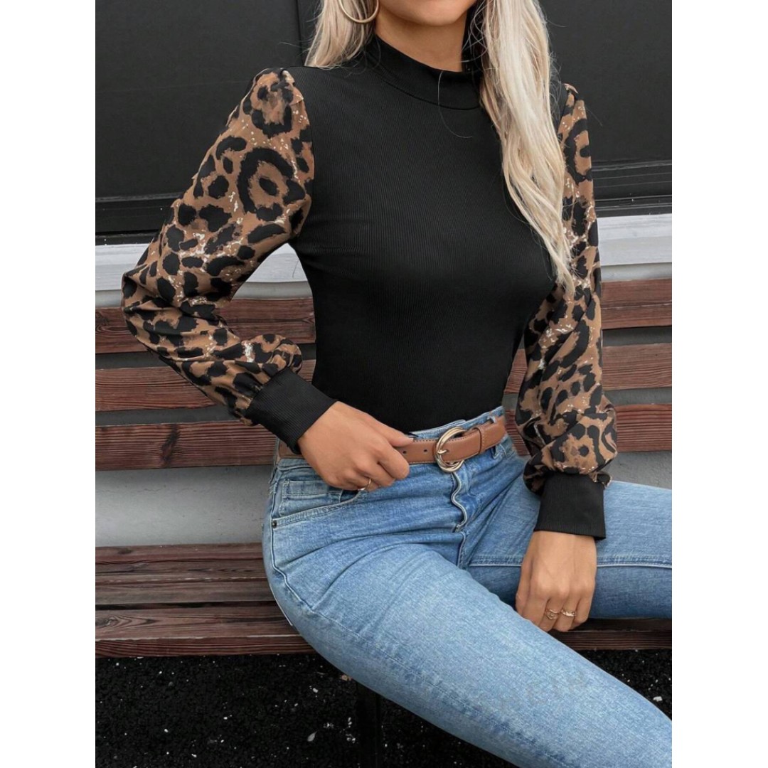 Kadın Uzun Kollu Yarı Balıkçı Yaka Leopar Detaylı Kaşkorse Bluz - 141930 Kadın Uzun Kollu Yarı Balıkçı Yaka Leopar Detaylı Kaşkorse Bluz - 141930