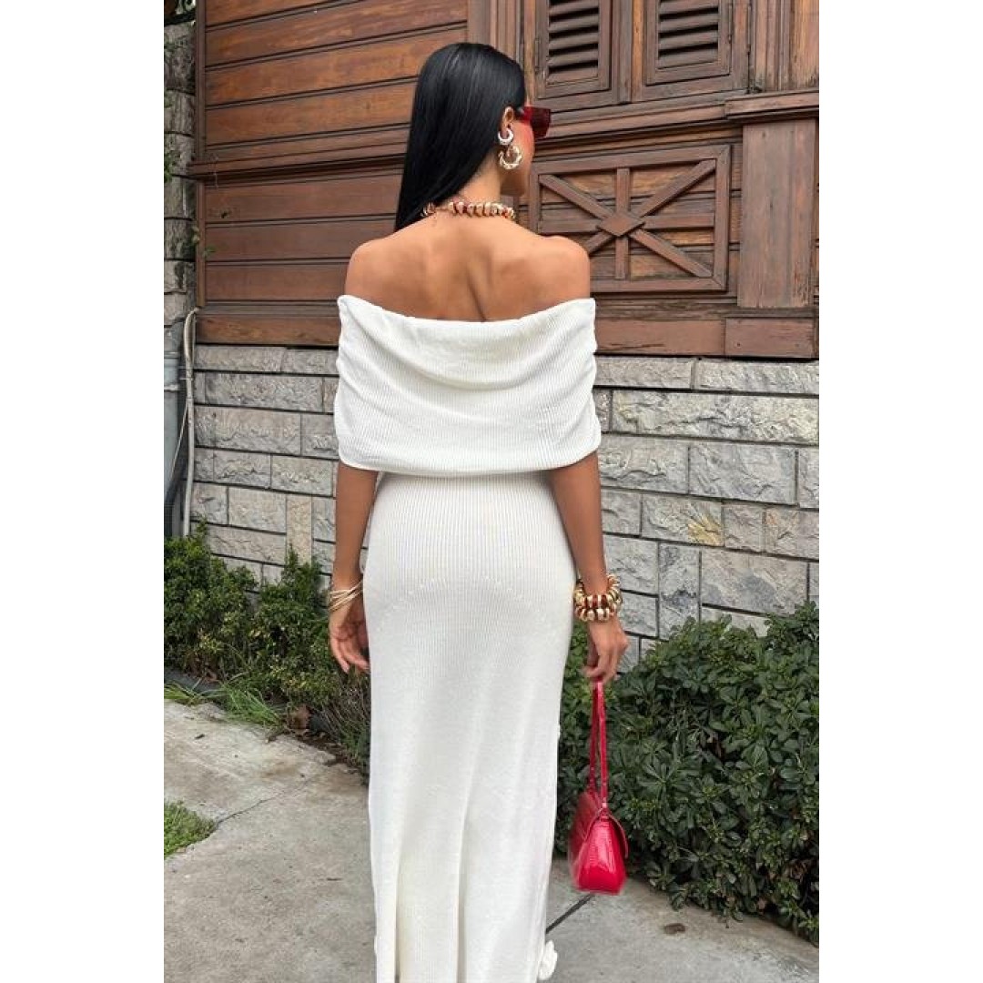 Eteği Gül Detay Madonna Yaka Elbise 2863 - 159075 Eteği Gül Detay Madonna Yaka Elbise 2863 - 159075