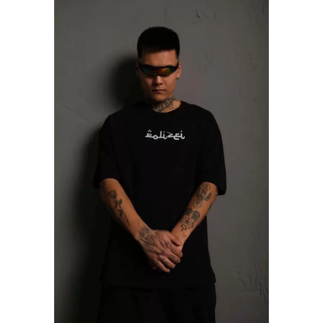 Erkek Bisiklet Yakalı Sırt Baskılı Oversize T-Shirt - Siyah - 92844 Erkek Bisiklet Yakalı Sırt Baskılı Oversize T-Shirt - Siyah - 92844