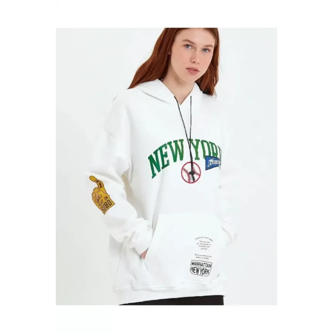 Baskılı Kapüşonlu Sweatshirt - Beyaz - 93135 Baskılı Kapüşonlu Sweatshirt - Beyaz - 93135