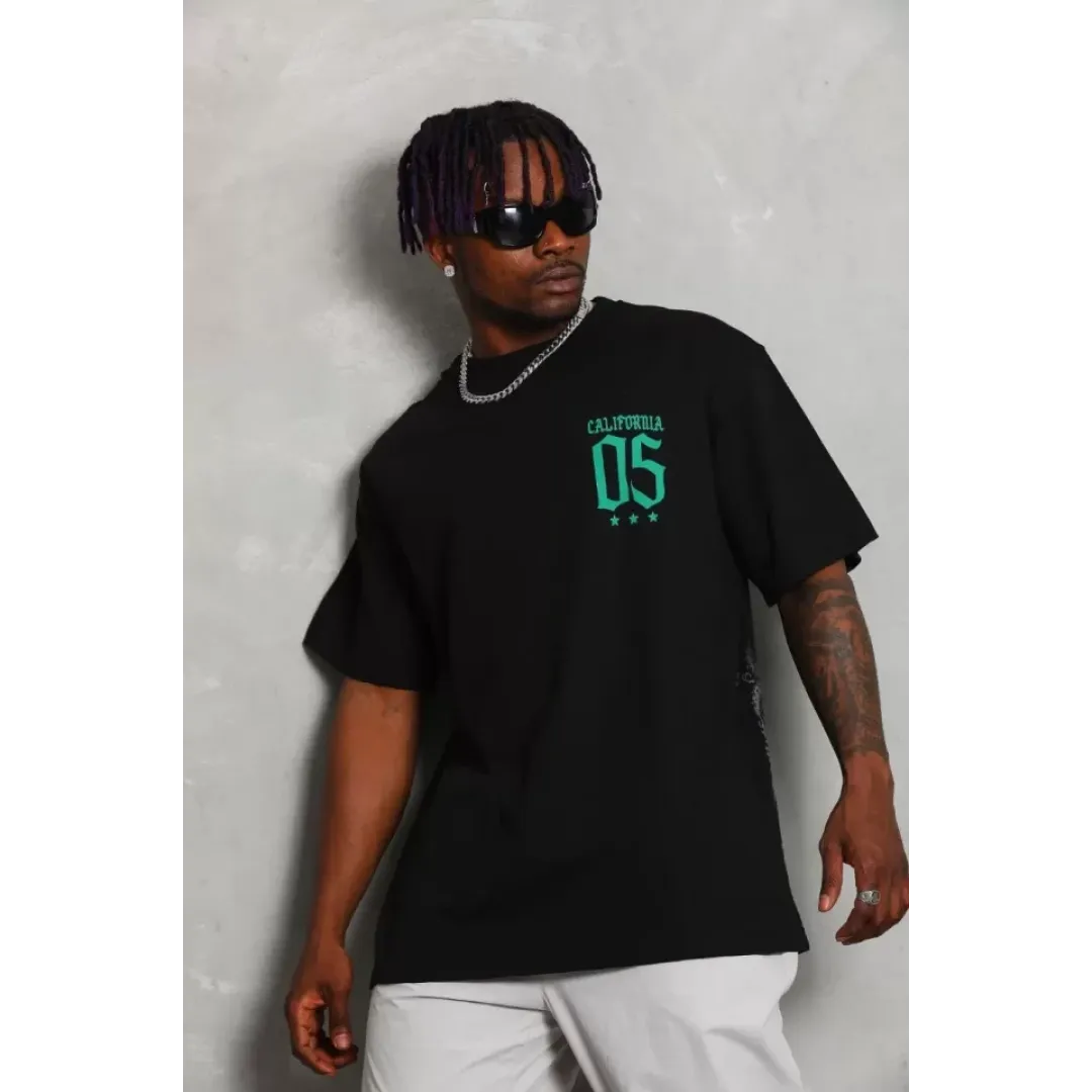 Unisex Oversize Baskılı Bisiklet Yaka T-Shirt - Siyah - 93201 Unisex Oversize Baskılı Bisiklet Yaka T-Shirt - Siyah - 93201