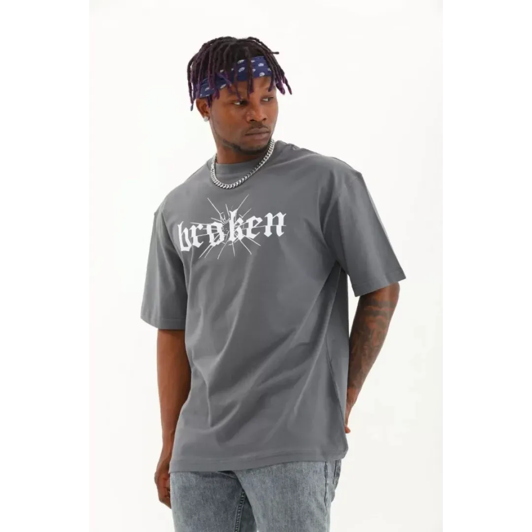 Unisex Oversize Baskılı Bisiklet Yaka T-Shirt - Füme - 93267 Unisex Oversize Baskılı Bisiklet Yaka T-Shirt - Füme - 93267