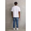 Unisex Kuşgözü Detaylı Baskılı Oversize T-Shirt - Beyaz - 98630 Unisex Kuşgözü Detaylı Baskılı Oversize T-Shirt - Beyaz - 98630