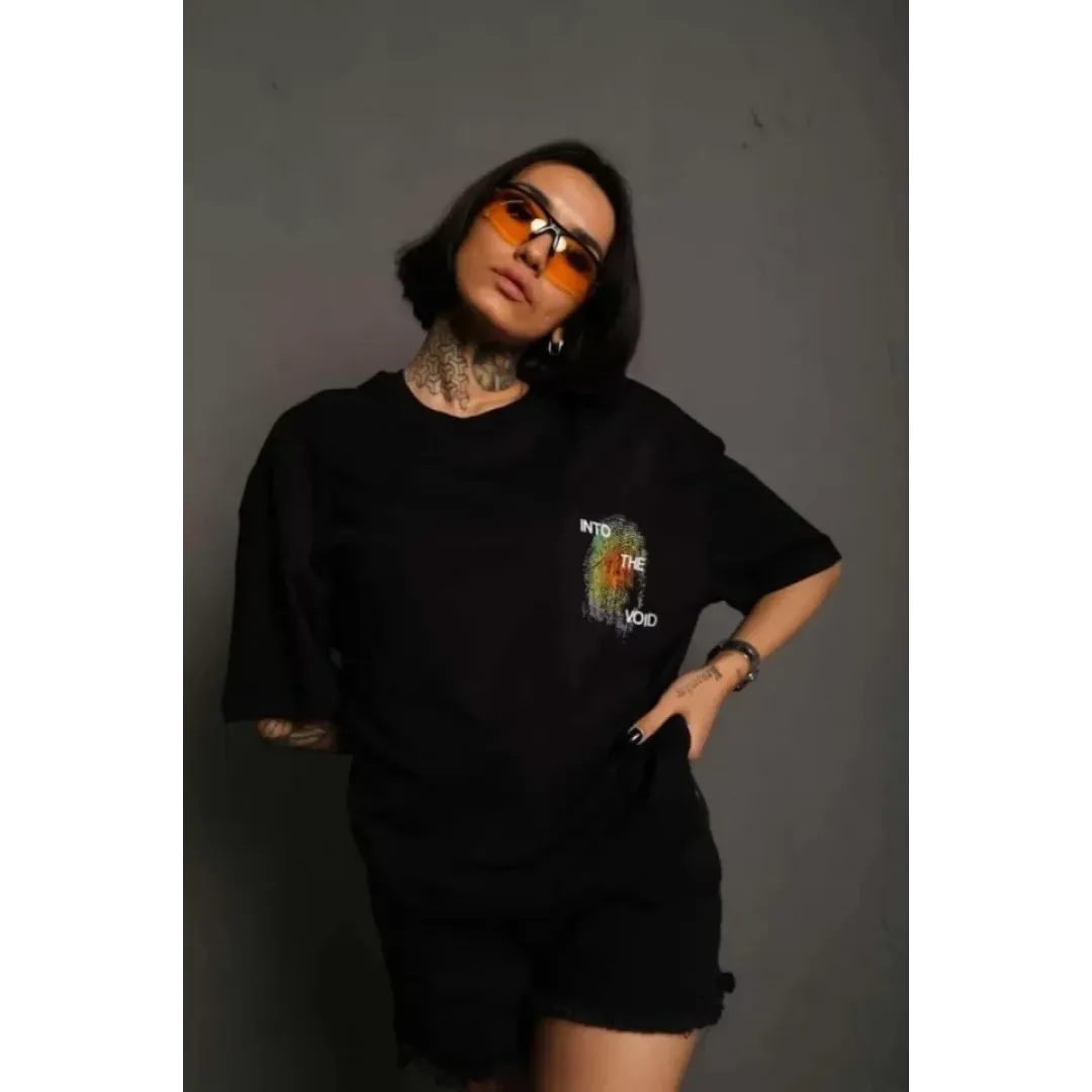 Unisex Bisiklet Yaka Baskılı Oversize T-Shirt - Siyah - 102522 Unisex Bisiklet Yaka Baskılı Oversize T-Shirt - Siyah - 102522