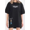 Unisex Bisiklet Yaka Baskılı Oversize T-Shirt - Siyah - 103400 Unisex Bisiklet Yaka Baskılı Oversize T-Shirt - Siyah - 103400