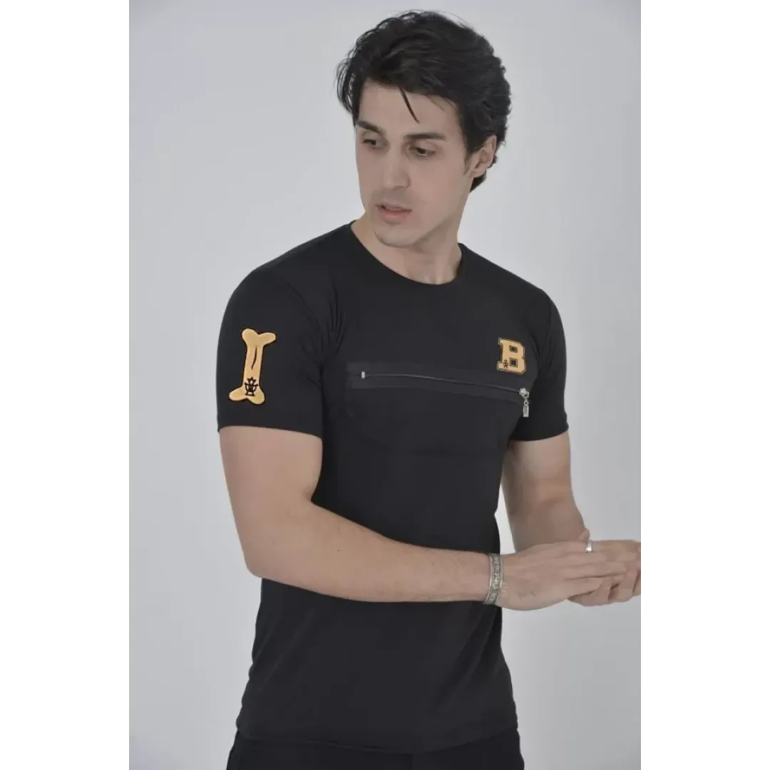 Unisex Göğüs Fermuarlı Baskılı T-Shirt - Siyah - 104403 Unisex Göğüs Fermuarlı Baskılı T-Shirt - Siyah - 104403