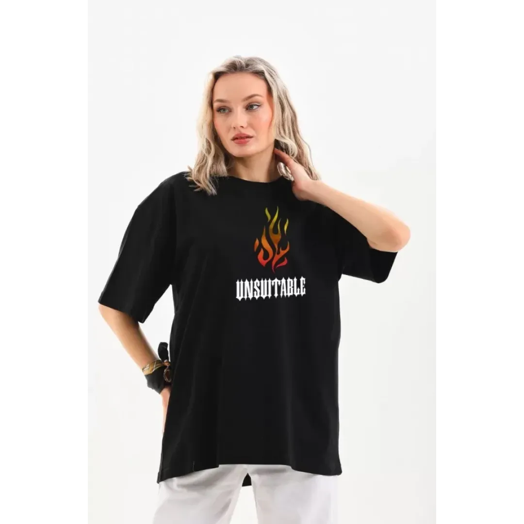 Unisex Bisiklet Yaka Baskılı Oversize T-Shirt - Siyah - 106705 Unisex Bisiklet Yaka Baskılı Oversize T-Shirt - Siyah - 106705