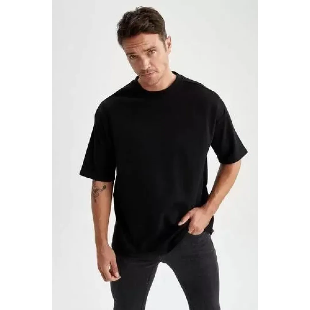 Unisex Basic Bisiklet Yaka Oversize T-Shirt - Siyah - 111980 Unisex Basic Bisiklet Yaka Oversize T-Shirt - Siyah - 111980