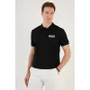 Yakası Düğmeli Yakalı Pike Baskılı T-Shirt - Siyah - 118902 Yakası Düğmeli Yakalı Pike Baskılı T-Shirt - Siyah - 118902