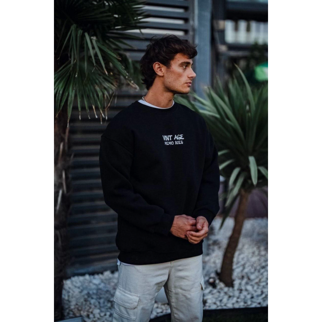 Oversize Bisiklet Yaka Üç İplik Baskılı SweatShirt - Siyah 131232 Oversize Bisiklet Yaka Üç İplik Baskılı SweatShirt - Siyah 131232