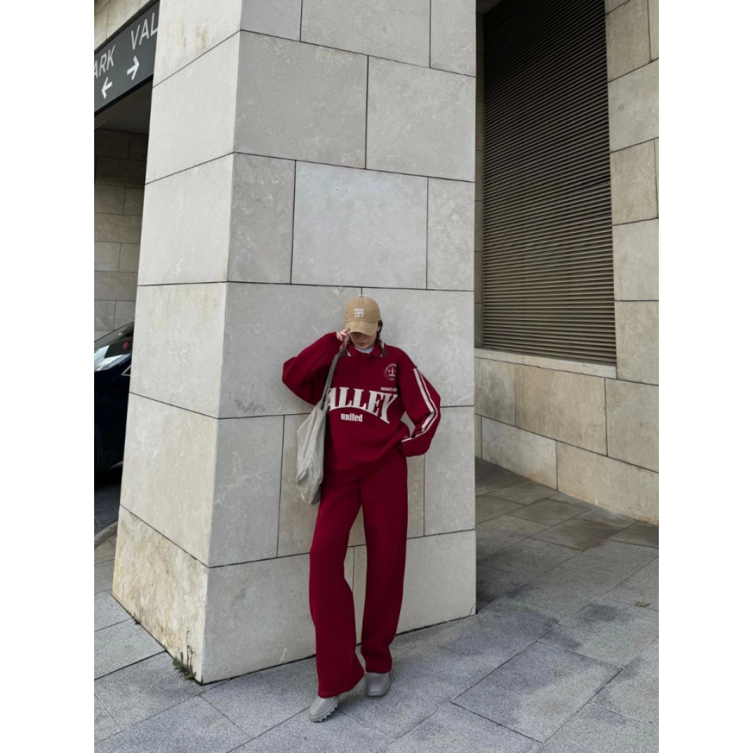 Üç İplik Yakalı Sweat Baggy Pantalonlu Takım - Bordo - 139520 Üç İplik Yakalı Sweat Baggy Pantalonlu Takım - Bordo - 139520