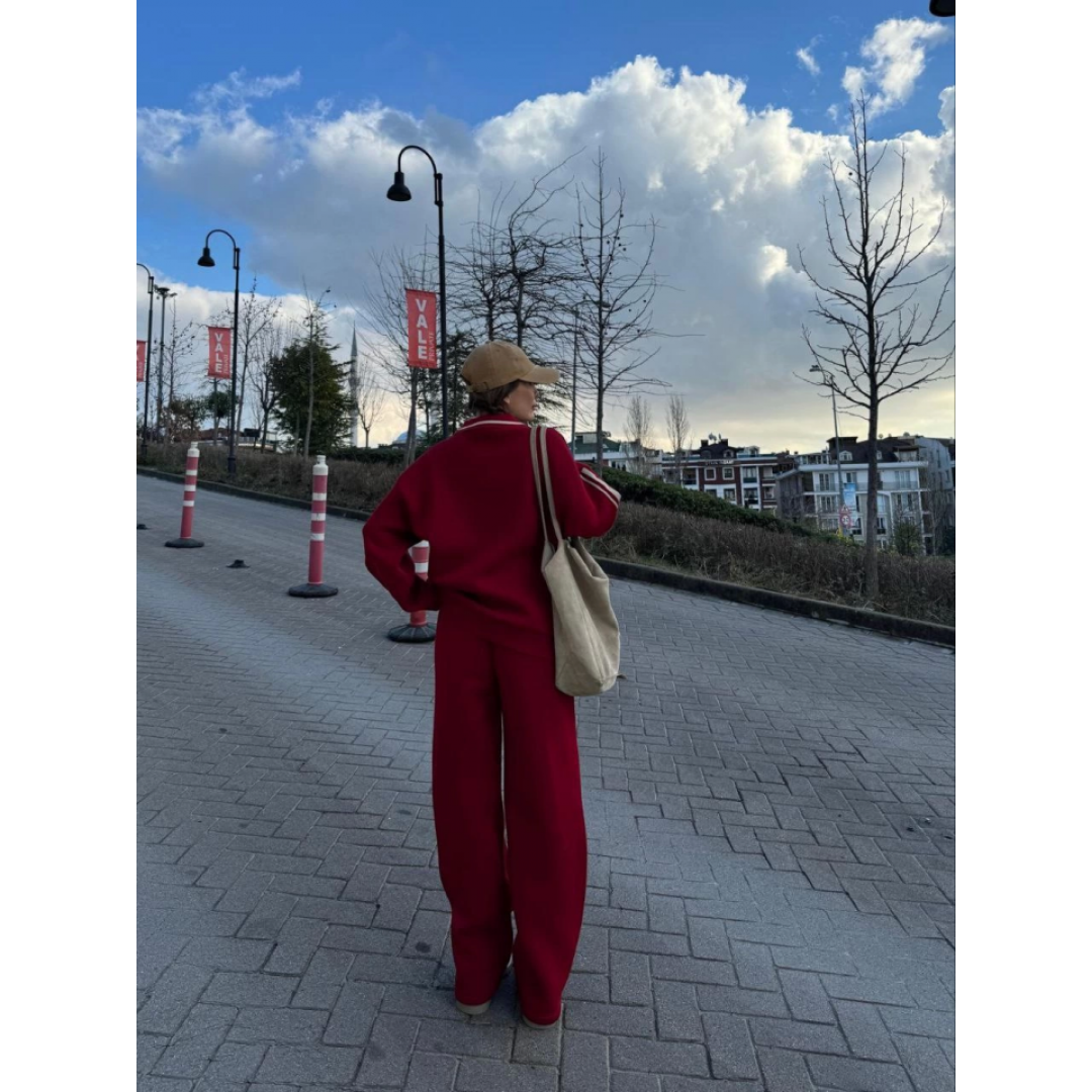 Üç İplik Yakalı Sweat Baggy Pantalonlu Takım - Bordo - 139520 Üç İplik Yakalı Sweat Baggy Pantalonlu Takım - Bordo - 139520