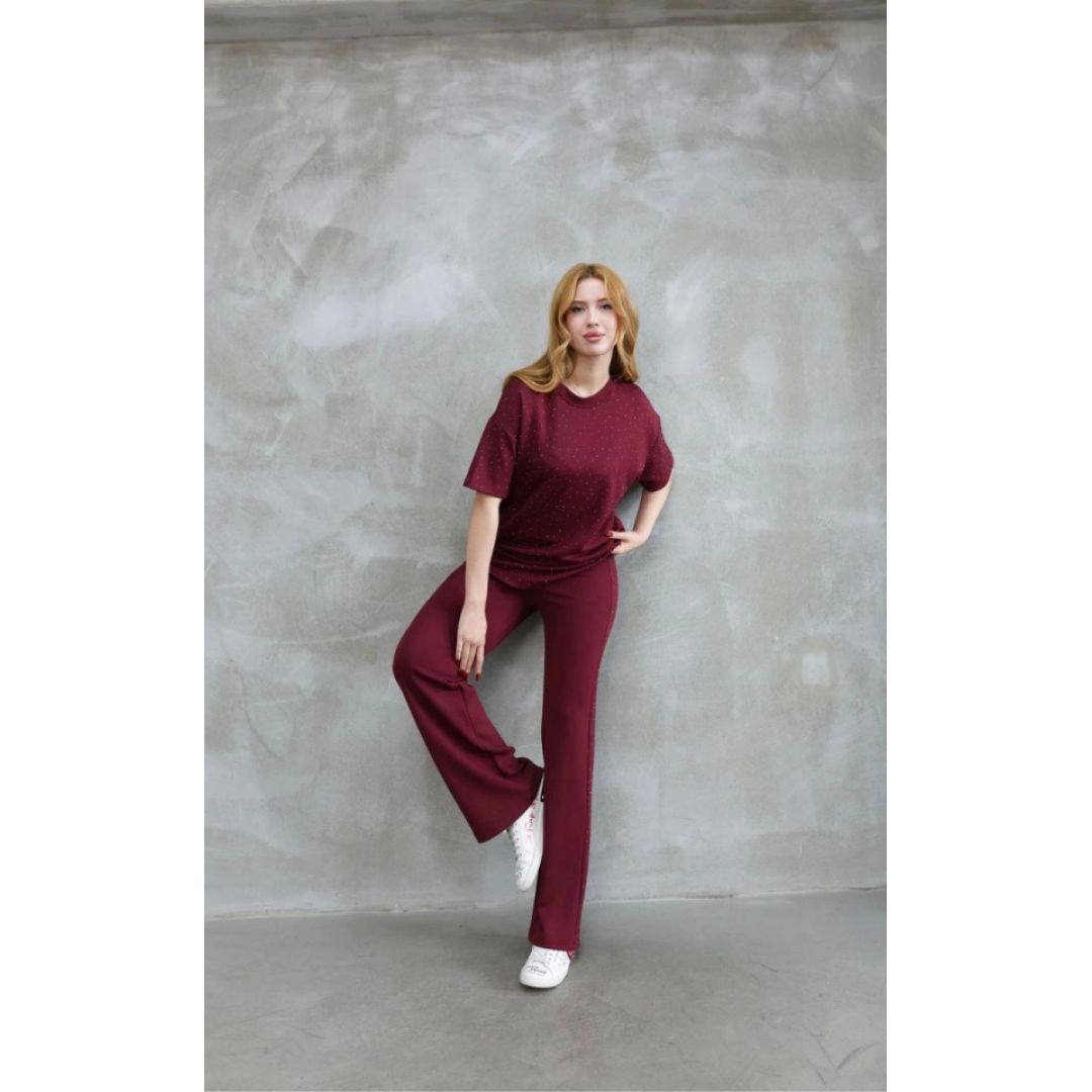 Osy Modal Yumuşak Dokulu Kumaş Bisiklet Yaka Taş Detaylı Kısa Kollu Takım - Bordo - 153914 Osy Modal Yumuşak Dokulu Kumaş Bisiklet Yaka Taş Detaylı Kısa Kollu Takım - Bordo - 153914
