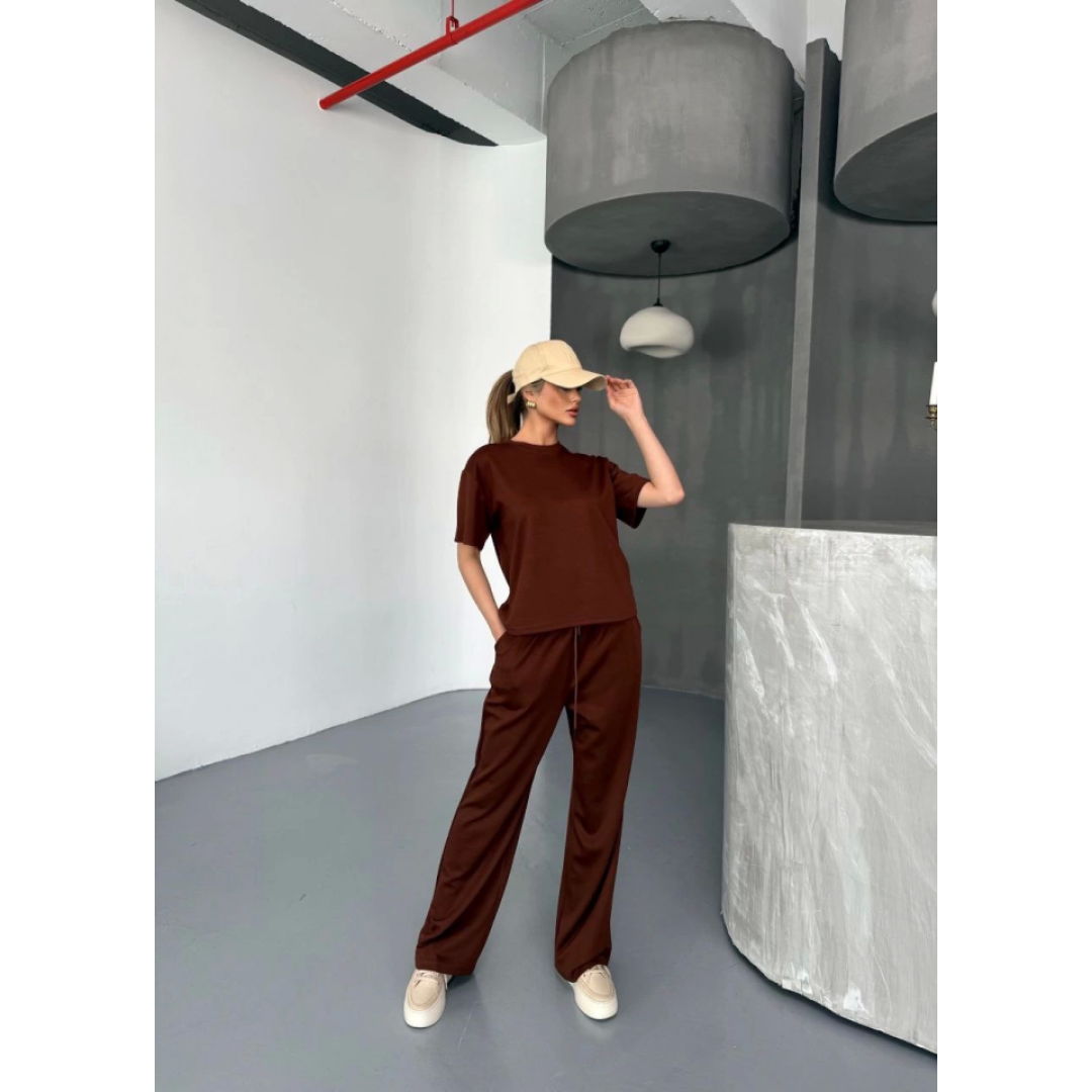 Osy Modal Yumuşak Dokulu Kumaş Kısa Kollu Bluz Rahat Pantalon Ikili Takım- Kahverengi 154848 Osy Modal Yumuşak Dokulu Kumaş Kısa Kollu Bluz Rahat Pantalon Ikili Takım- Kahverengi 154848