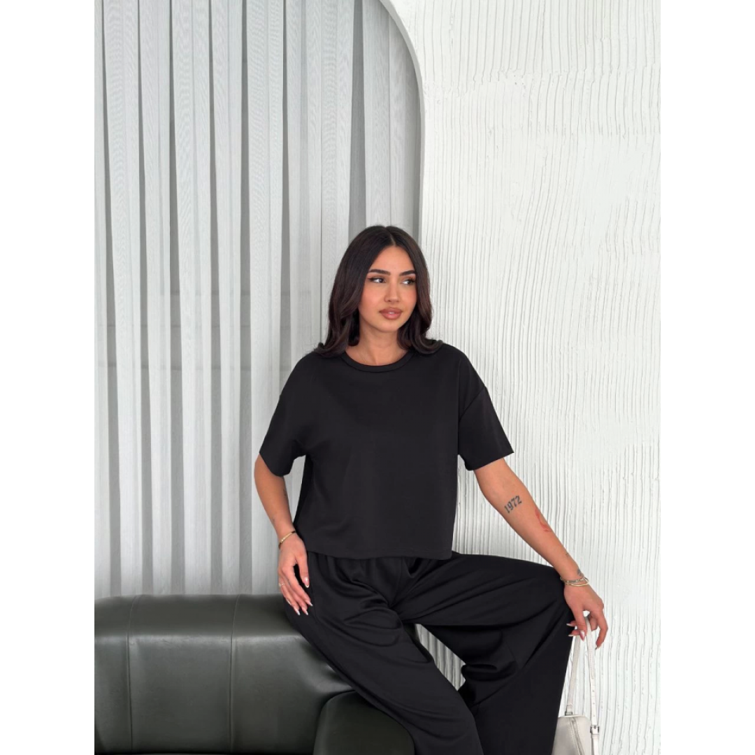 Osy Modal Yumuşak Dokulu Kumaş Bisiklet Yaka T-shirt Bol Paça Pantalon Ikili Takım -Siyah 159907 Osy Modal Yumuşak Dokulu Kumaş Bisiklet Yaka T-shirt Bol Paça Pantalon Ikili Takım -Siyah 159907