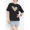 Sevgililer Günü İçin Özel Tasarım Leopar Kalp Baskılı T-shirt - Siyah 161339 Sevgililer Günü İçin Özel Tasarım Leopar Kalp Baskılı T-shirt - Siyah 161339