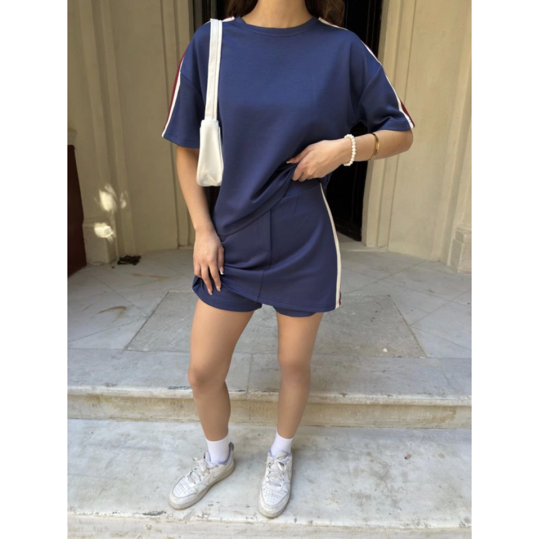 Osy Modal Yumuşak Dokulu Kumaş Parçalı Bisiklet Yaka T-shirt Mini Şortlu Etek İkili Takım -Lacivert 161838 Osy Modal Yumuşak Dokulu Kumaş Parçalı Bisiklet Yaka T-shirt Mini Şortlu Etek İkili Takım -Lacivert 161838