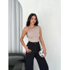 Osy Modal Yumuşak Dokulu Kumaş Bisiklet Yaka Sıfır Kol Bluz Omuz Toka Aksesuar Detaylı - Bej 162341 Osy Modal Yumuşak Dokulu Kumaş Bisiklet Yaka Sıfır Kol Bluz Omuz Toka Aksesuar Detaylı - Bej 162341