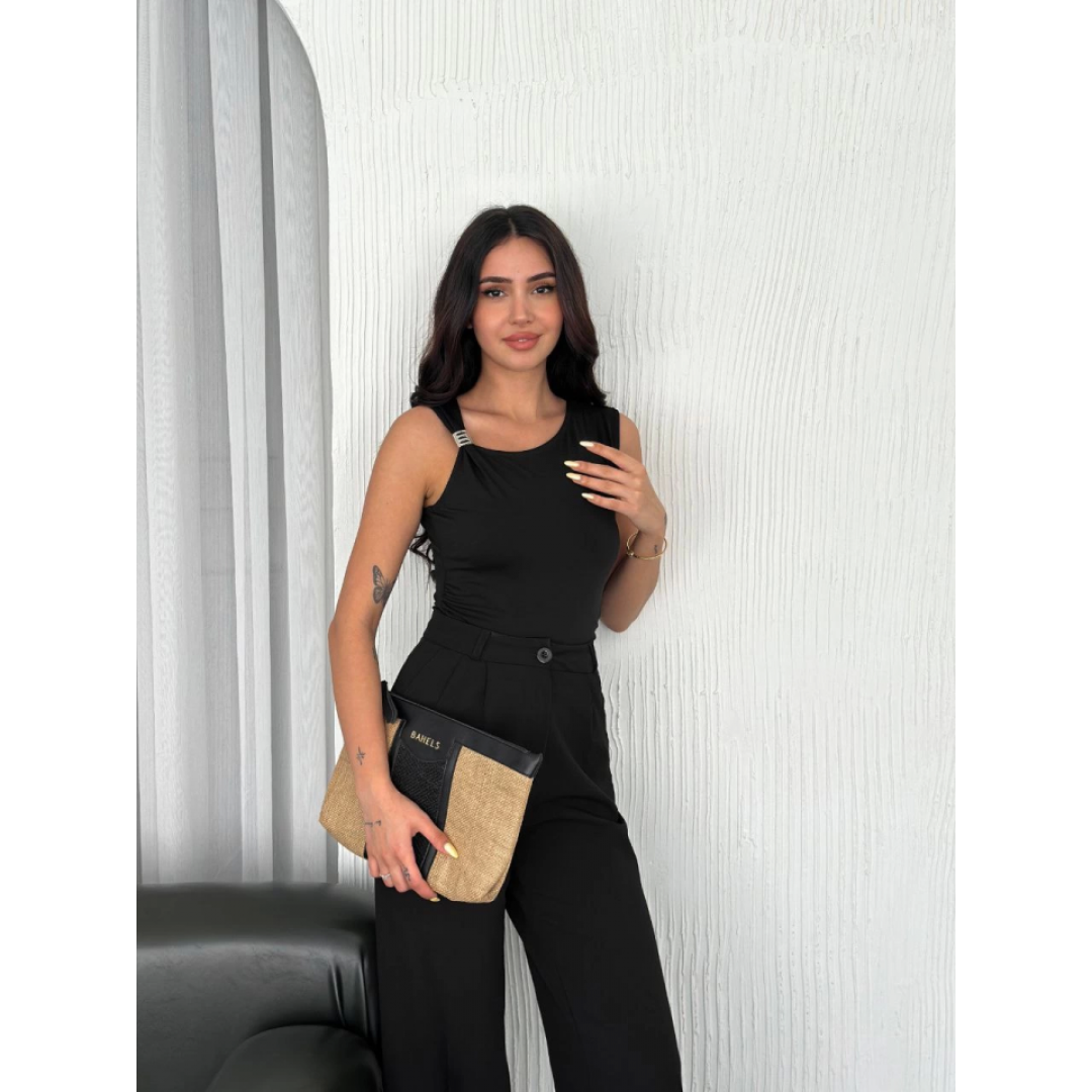 Osy Modal Yumuşak Dokulu Kumaş Bisiklet Yaka Sıfır Kol Bluz Omuz Toka Aksesuar Detaylı - Siyah