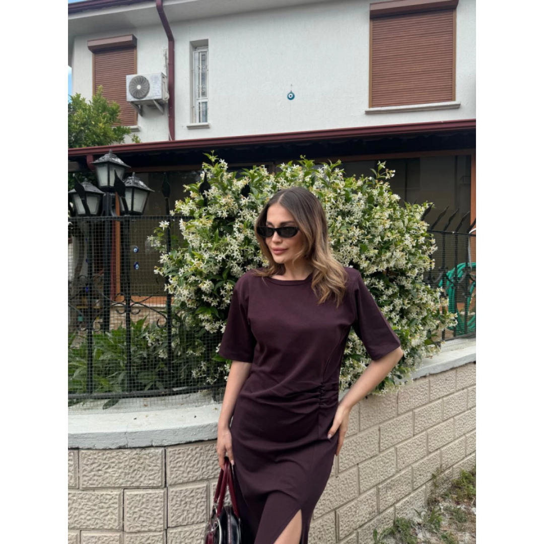 Kısa Kollu Uzun Yandan Yırtmaçlı Elbise - Kahverengi 162892